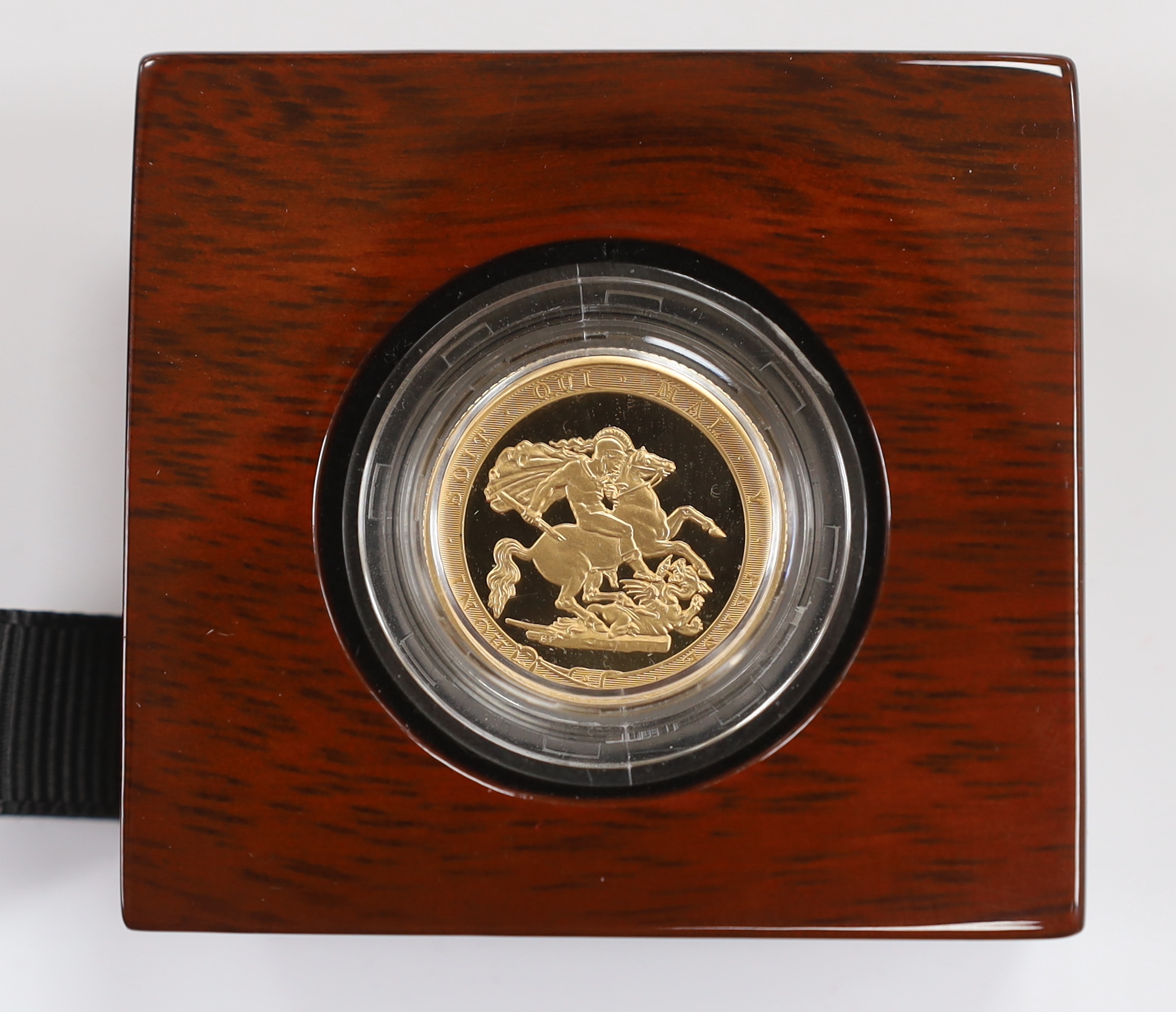British gold coins - UK Royal Mint Piedfort proof gold sovereign, 2017, in case of issue, certificate number 1844 of a limited edition of 3500